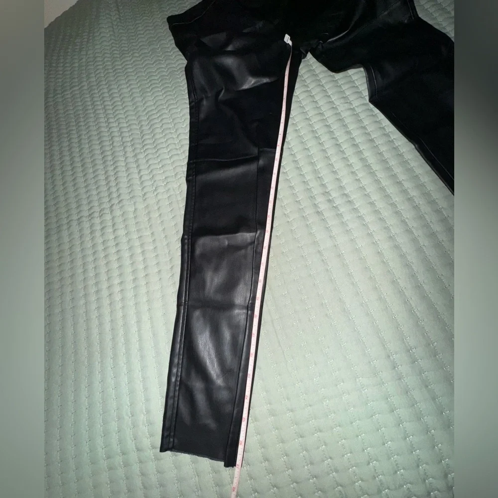 Zara black ankle faux leather pants in EUC  Size S